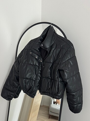 Zara Deri Mont