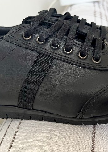 Siyah Bağcıklı Erkek Kadın Klasik Ayakkabı - Görsel 4