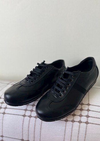 Siyah Bağcıklı Erkek Kadın Klasik Ayakkabı - Görsel 2