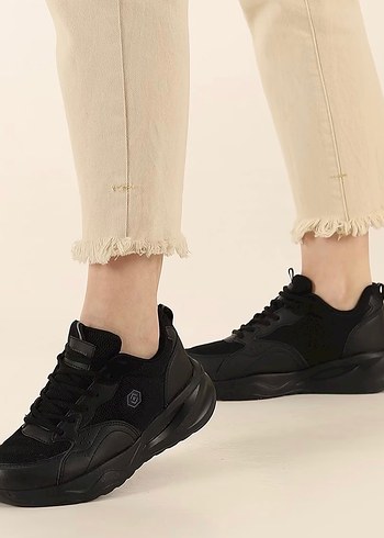 Siyah Bağcıklı Kadın Spor Ayakkabı - Görsel 4