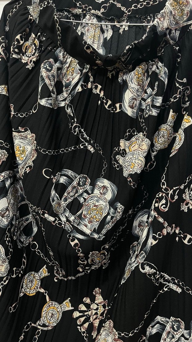 Zincir Detaylı Siyah Uzun Piliseli Desenli Etek - Görsel 4