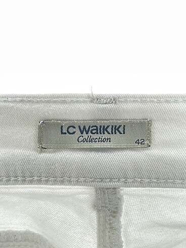 42 Beden beyaz Renk LC Waikiki Düz Kesim %70 İndirimli.
