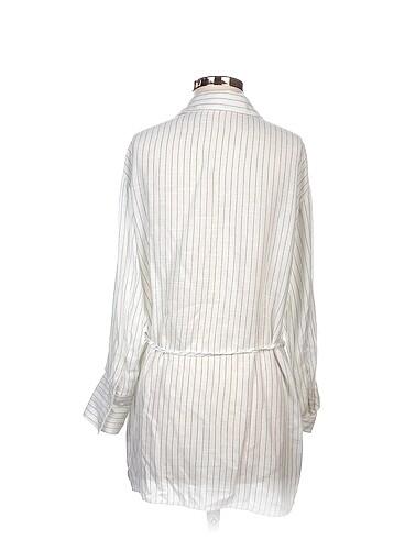 36 Beden LC Waikiki Bluz %70 İndirimli.