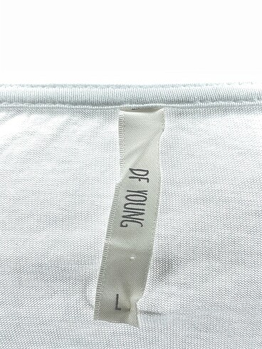 l Beden beyaz Renk Defacto T-shirt %70 İndirimli.