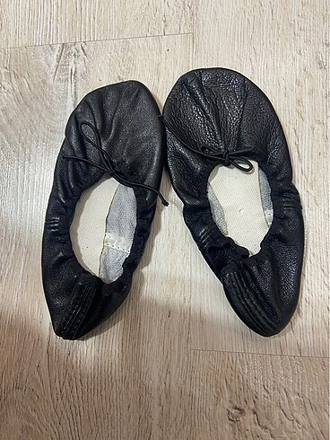 Deri pisi pisi-dans ayakkabısı - 29 numara - Görsel 2