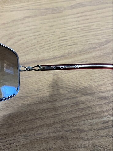 Vogue markalı Güneş Gözlüğüm - Görsel 5