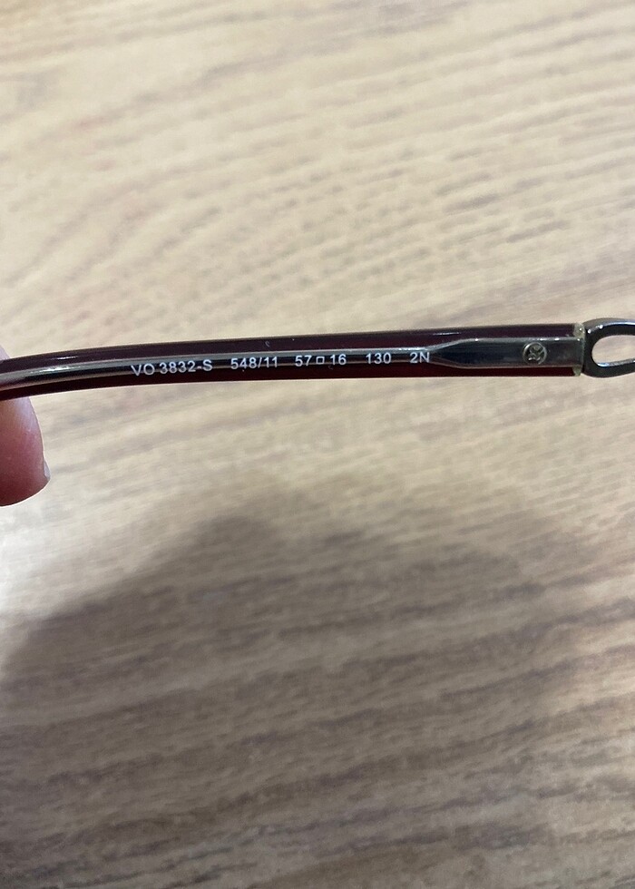 Vogue markalı Güneş Gözlüğüm - Görsel 4