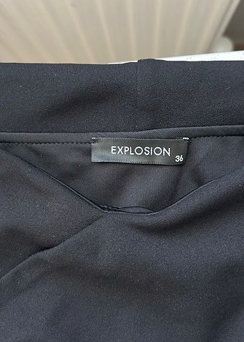 Siyah omuz detay bluz - Görsel 3