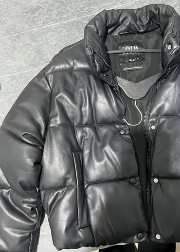 ZARA Siyah Deri Fermuarlı Kadın Ceket - Görsel 3