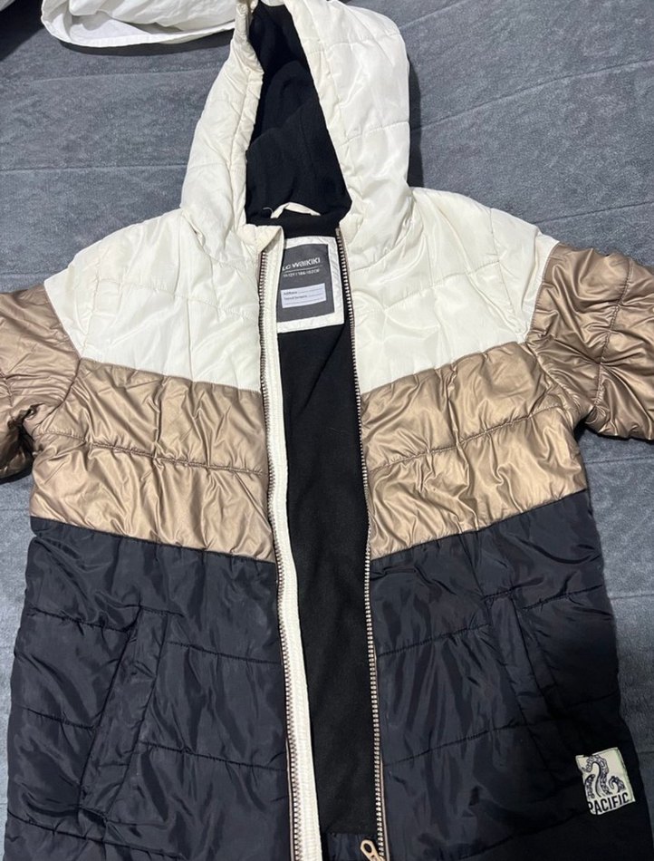 Kapüşonlu erkek Çocuk Mont - Görsel 2