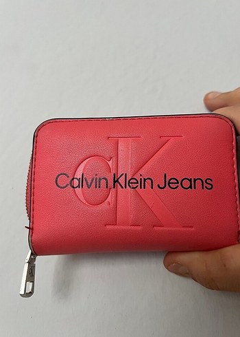 Calvin Klein Kırmızı Fermuarlı Cüzdan