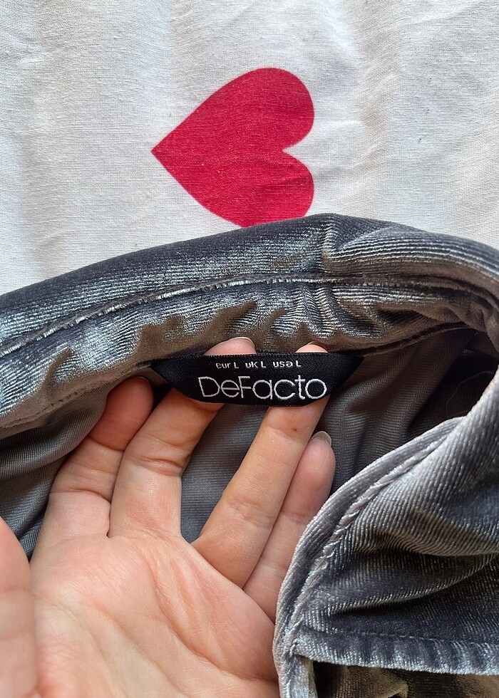 Önden düğmeli kadife bluz - Görsel 3