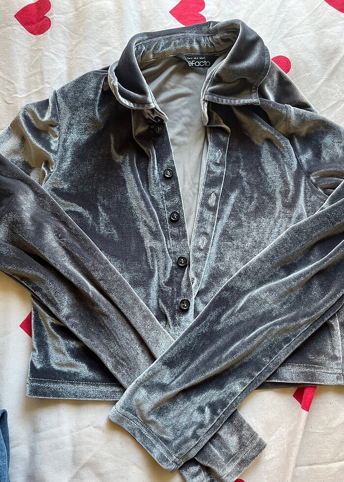 Önden düğmeli kadife bluz - Görsel 2