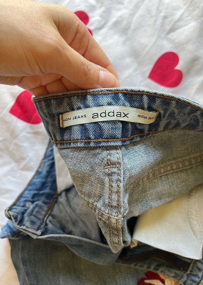 Çiçek İşlemeli Mom Jeans - Görsel 2