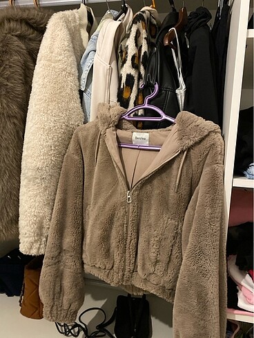 Bershka Mont