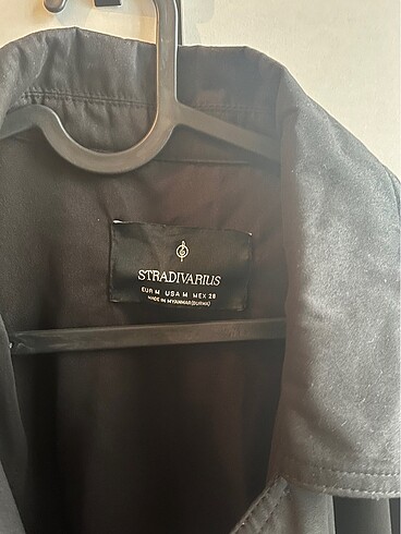 38 Beden Stradivarius crop trençkot