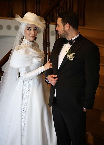 Şapkalı gelinlik - Görsel 3