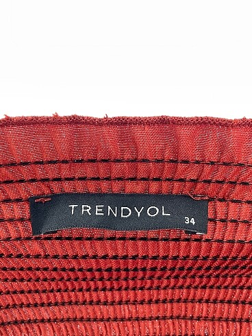34 Beden kahverengi Renk Trendyol & Milla Bluz %70 İndirimli.