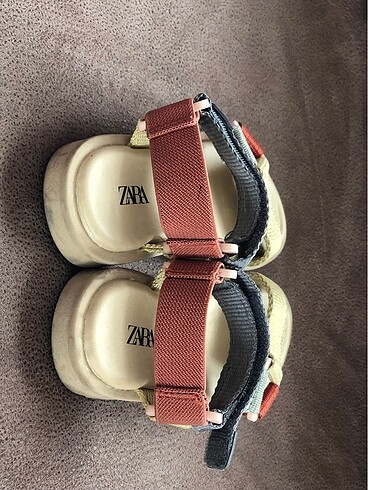21 Beden çeşitli Renk Zara bebek sandalet