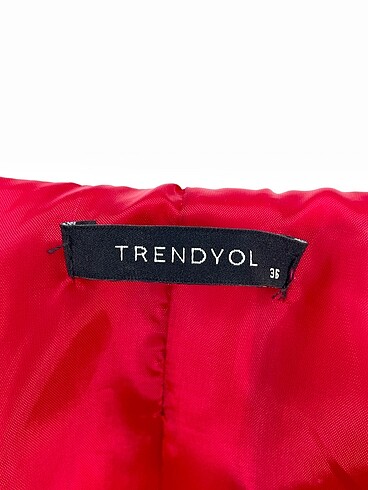 36 Beden kırmızı Renk Trendyol & Milla Blazer %70 İndirimli.