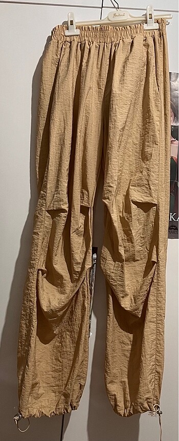 Beli lastikli pantolon