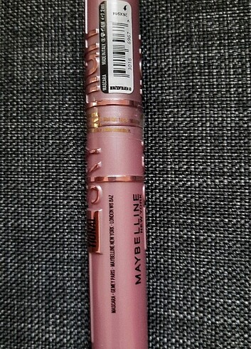 Beden Maybelline sky high rimel maskara