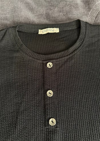 Gri Nakışlı Düğmeli Kadın Uzun Kollu Kazak - Görsel 3