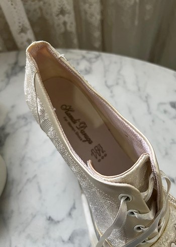 Dantel İşlemeli Beyaz Platform Topuklu Kadın Ayakkabı - Görsel 6