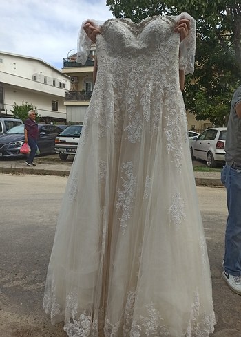 Dantel Detaylı Beyaz A-Line Gelinlik - Görsel 3