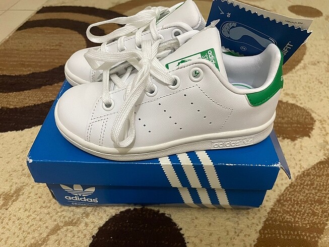 28 Beden Sıfır orjinal Adidas