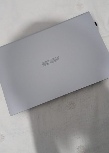 Gri ASUS Dizüstü Bilgisayar - Görsel 2