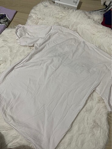 m Beden beyaz Renk Pull Bear yazılı beyaz tişört