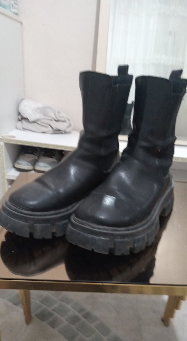 Siyah Platform Topuklu Lastik Kadın Bot - Görsel 2