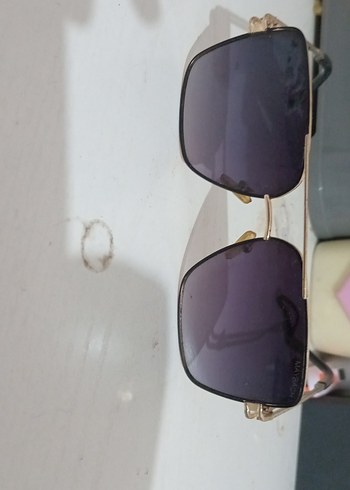 Koyu renk gold yanlı Minimalist Gözlük - Görsel 3