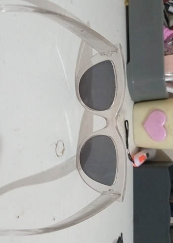 Şeffaf Çerçeveli Kadın Güneş Gözlüğü - Görsel 2