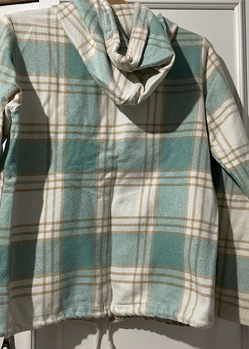 Kapüşonlu Düğmeli Kadın Gömlek - Görsel 3