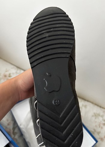 39 Beden Gri Süet Diz Üstü Çizme