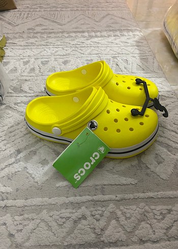 38 Beden Crocs Kadın Sarı Kaydırmaz Terlik