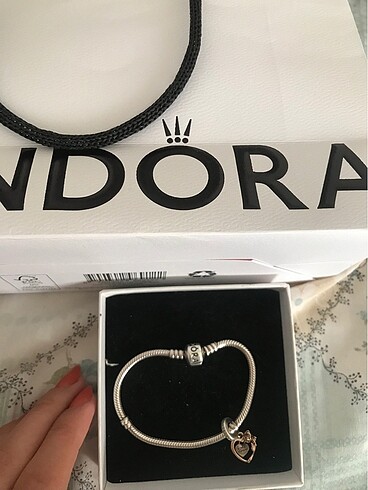 pandora charm ve bileklik