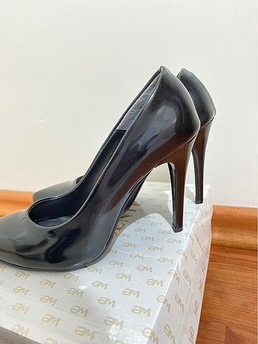 Siyah Stiletto