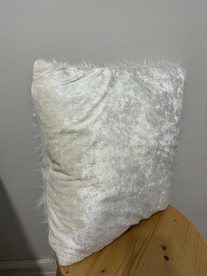 Beyaz Bohem Tarz Yumuşak Peluş Kırlent - Görsel 4