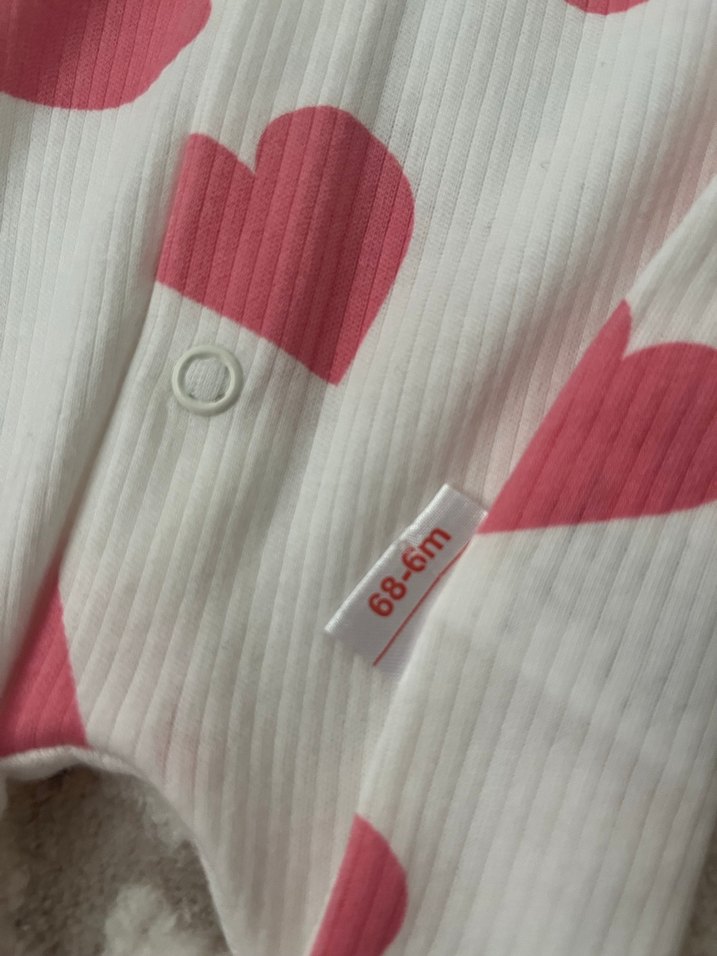 Düğmeli Kalp Desenli Bebek Tulumu - Görsel 3