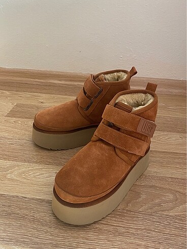 37 Beden Ugg Neumel Platform Bot