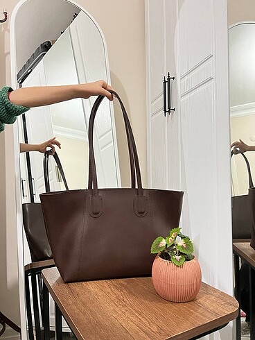 Mango Model Kadın Acı Kahve Omuz Çantası