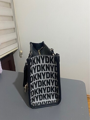 Beden DKNY çanta