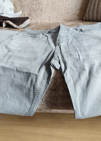 Gri Düğmeli Bol Kesim kot pantolon - Görsel 3