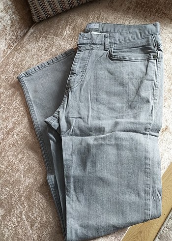 Gri Düğmeli Bol Kesim kot pantolon - Görsel 4