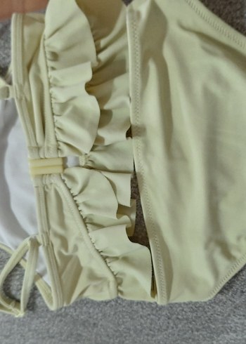 Fırfırlı Beyaz Kadın Monokini