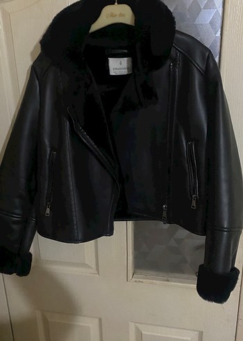 Stradivarius Kürk Detaylı Siyah Deri Kadın Biker Ceket