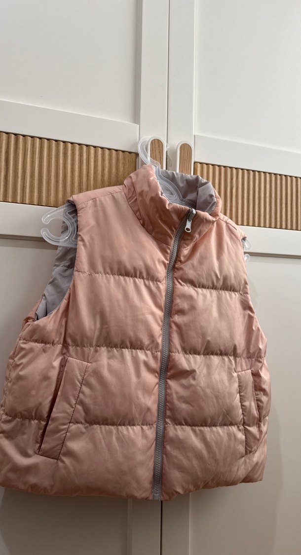 Çift taraflı gri pembe renkte iki taraflı kullanılabilen yelek - Görsel 4
